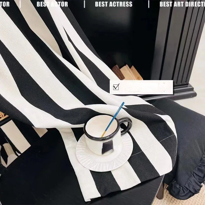 Vertical Striped Black and Whi - огляд і ціна Home Fragrance French