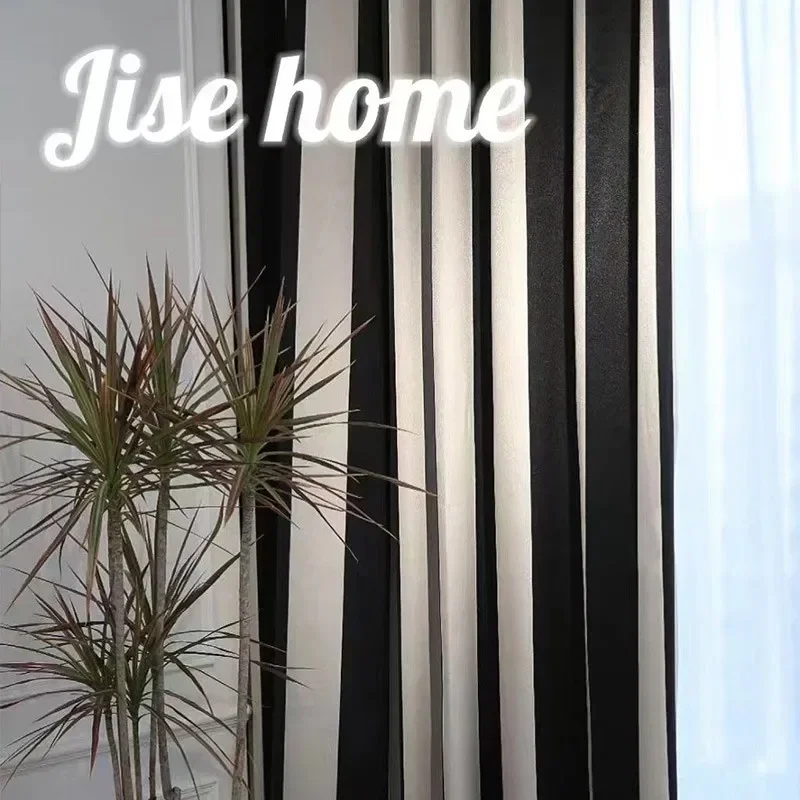 Vertical Striped Black and Whi - огляд і ціна Home Fragrance French